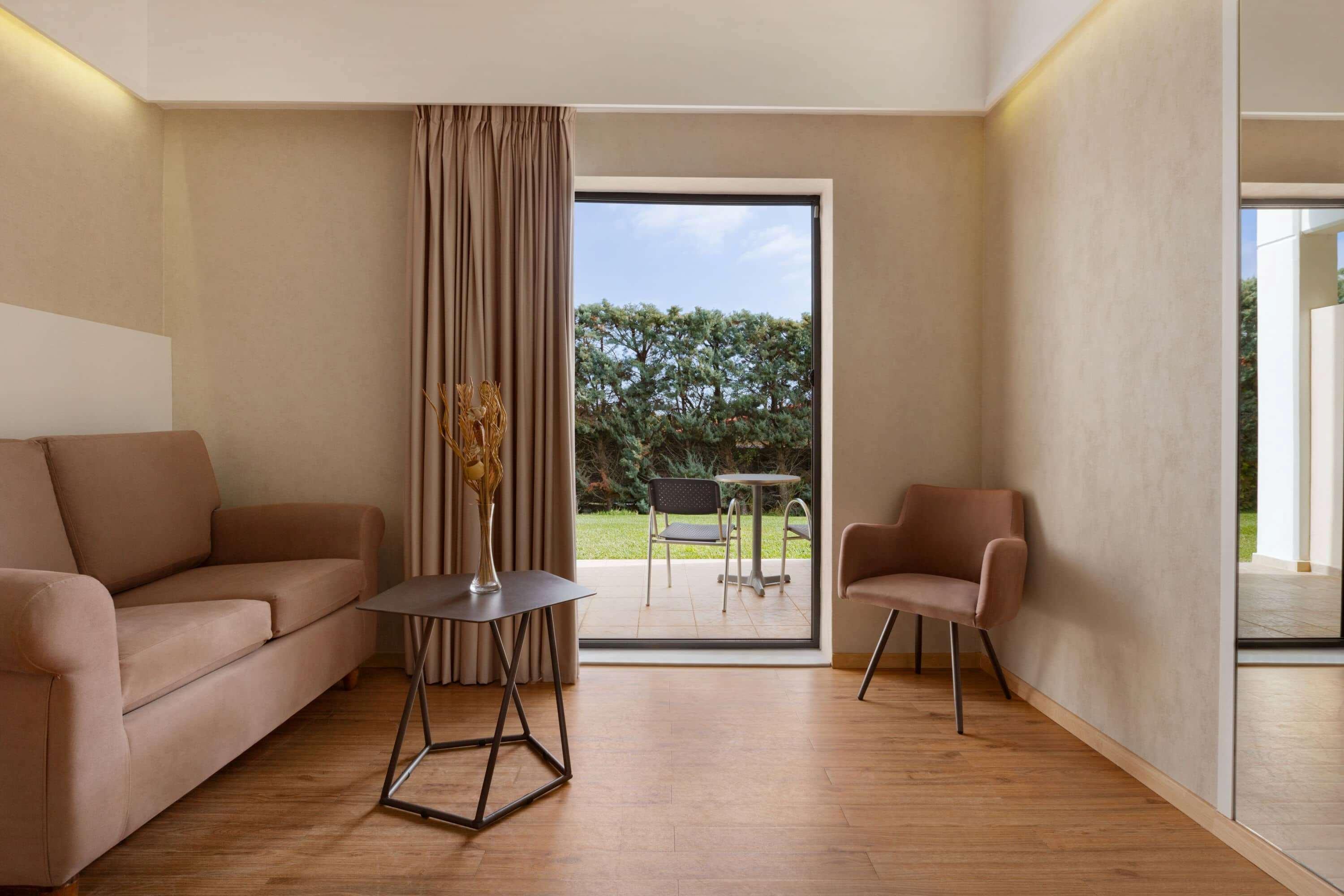 Hotel Ramada Plaza By Wyndham Thraki Alejandrópolis Exterior foto A room at the hotel