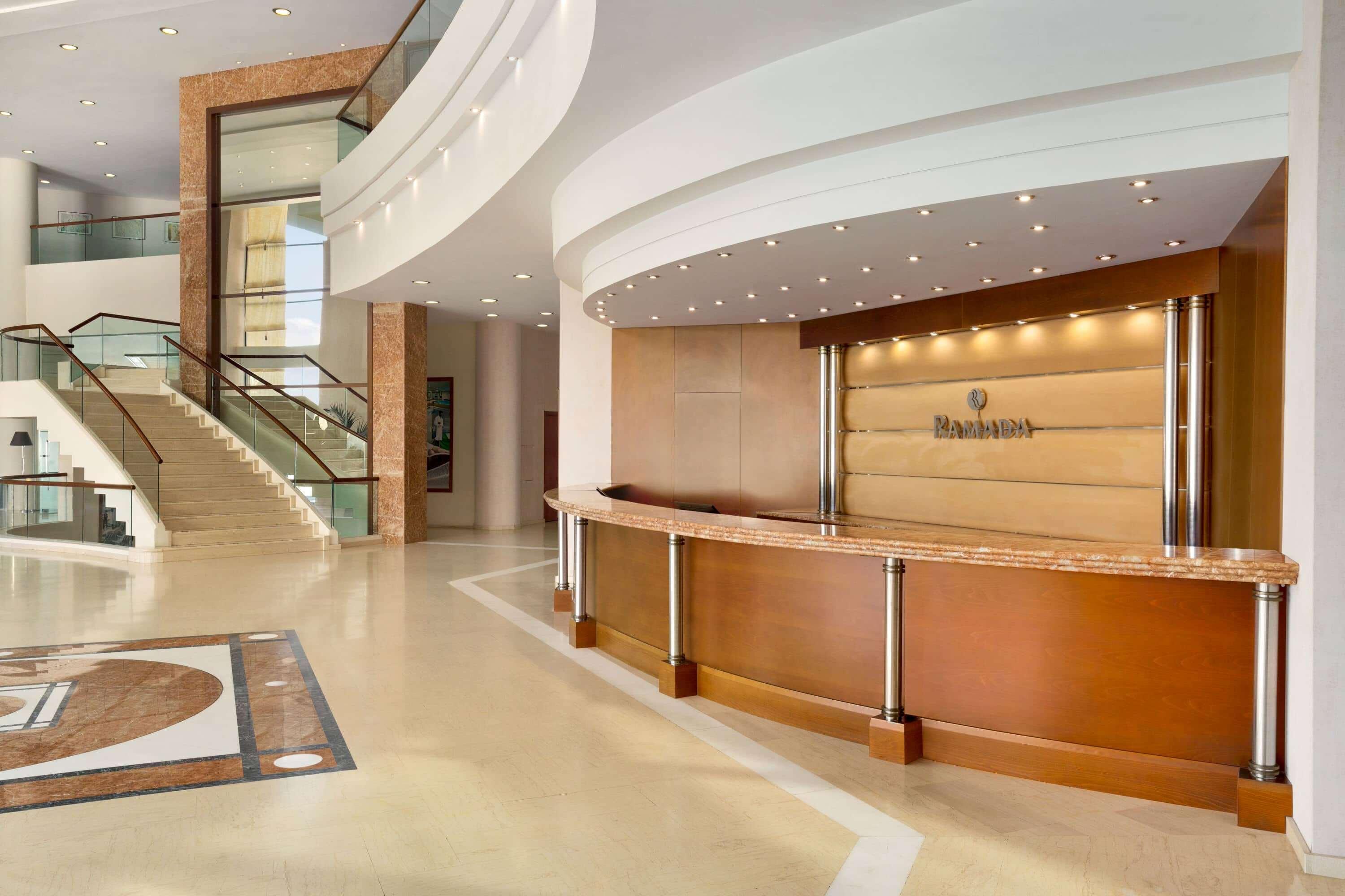 Hotel Ramada Plaza By Wyndham Thraki Alejandrópolis Exterior foto The lobby of the hotel