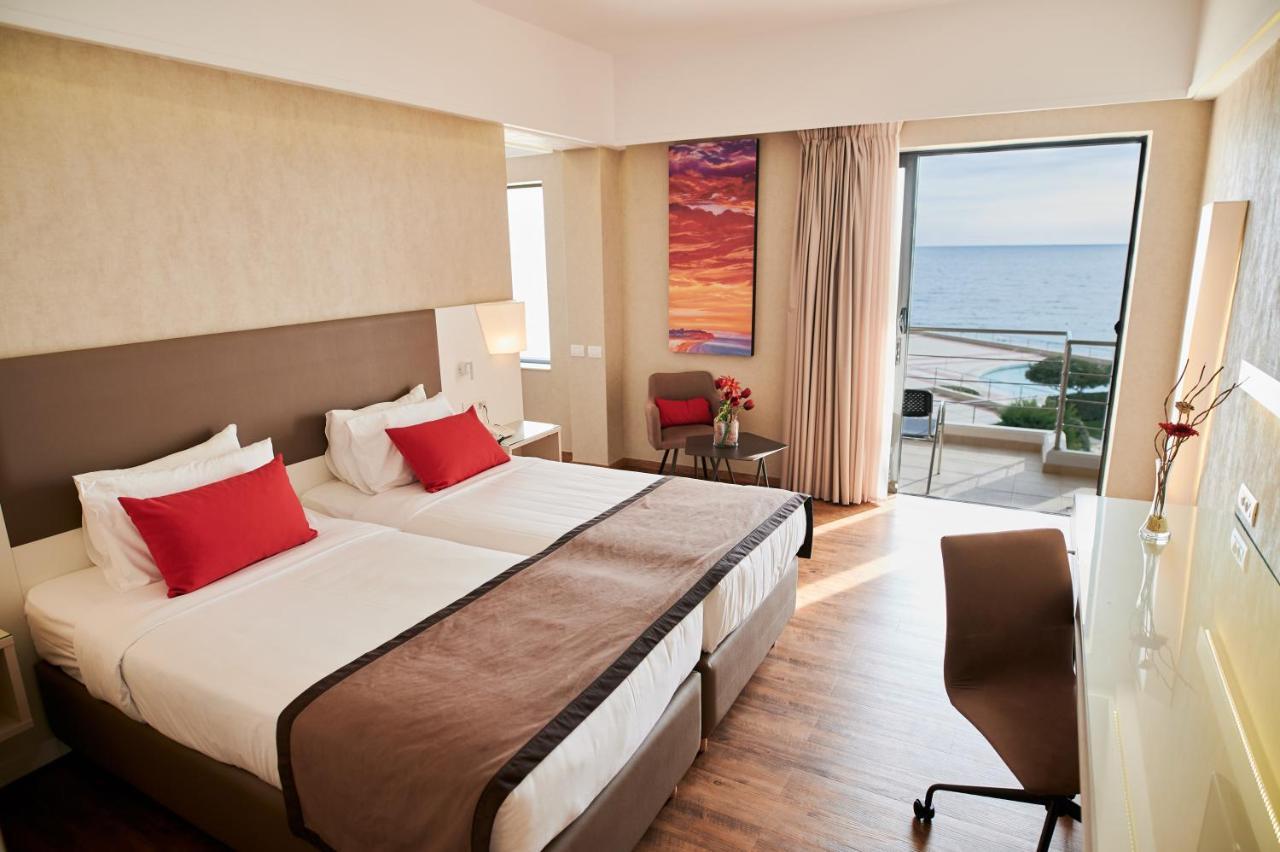 Hotel Ramada Plaza By Wyndham Thraki Alejandrópolis Exterior foto A room at the Leonardo Hotel, Tel Aviv